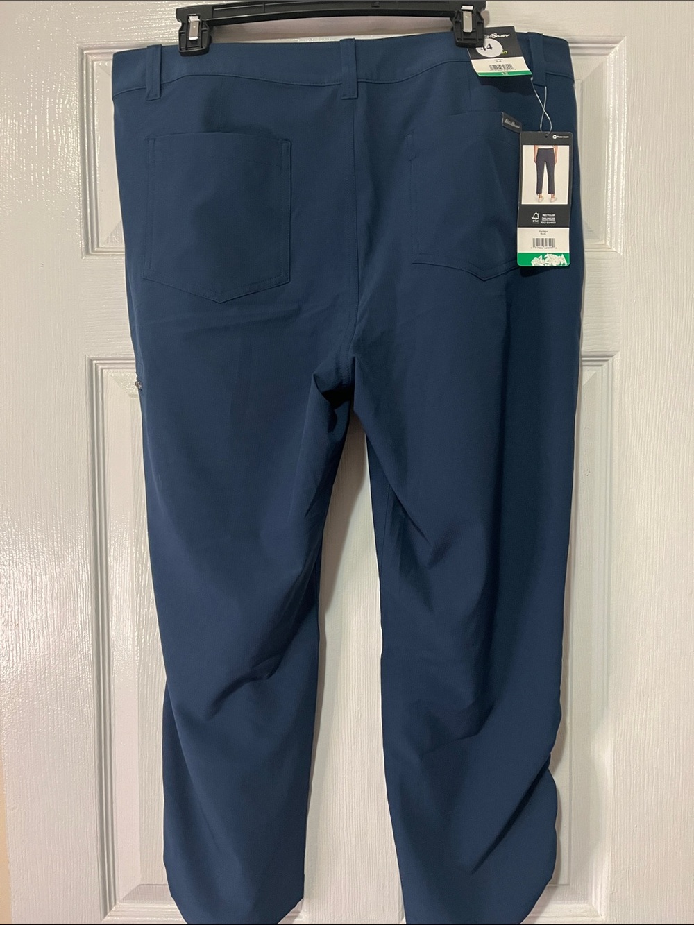 Eddie Bauer Ripstop Crop pants. Women’s size 12 NWT Navy Blue - Picture 2 of 10
